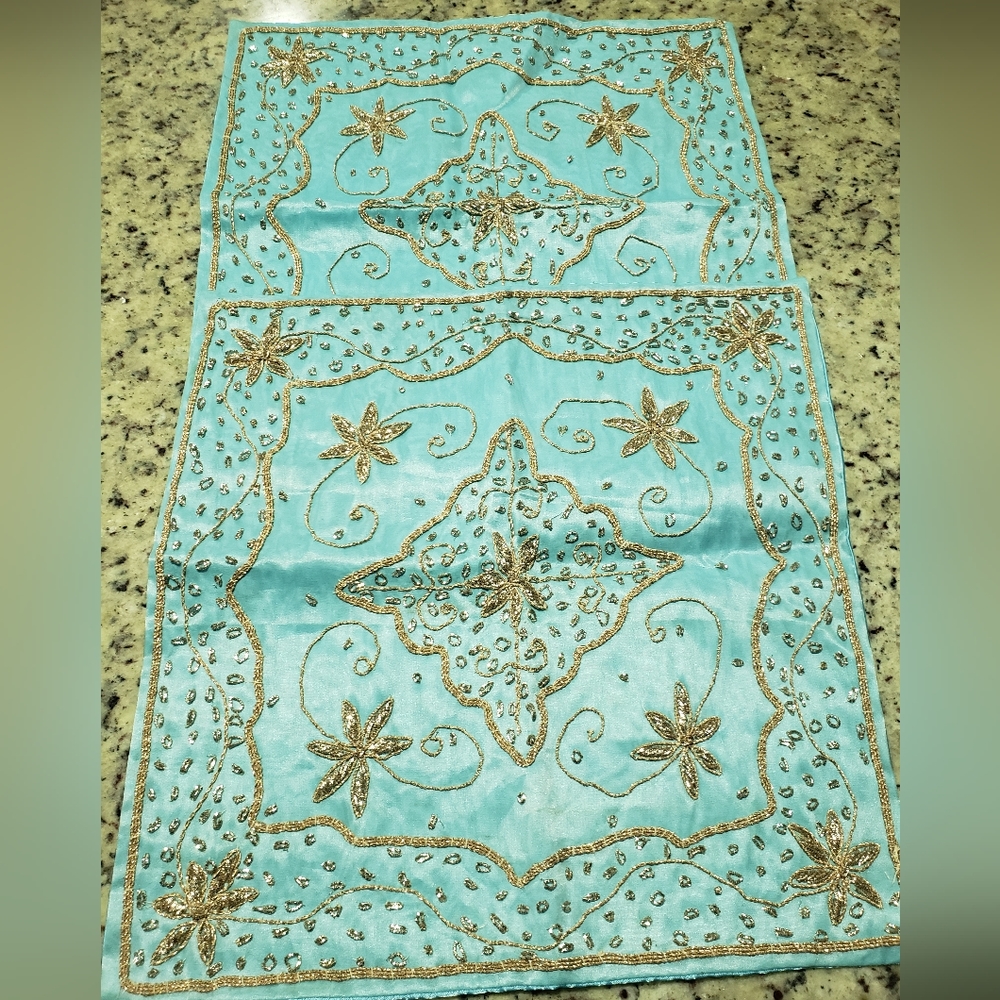 Set of 2 throw pillow covers 16x16